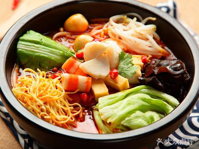 餐飲品牌定位：過橋米線如何品牌定位才能賺錢