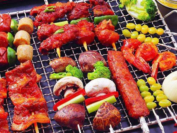 做燒烤賺錢嗎？能賺多少？怎樣賺錢？餐飲品牌策劃
