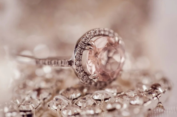 品牌全案設計如何賦予品牌象征意義與情感價值 品牌全案設計如何賦予品牌象征意義與情感價值